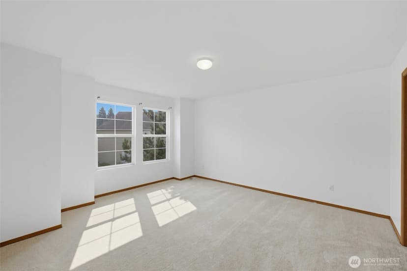 Property photo for 2101 Se 2nd Place, Renton photo 27