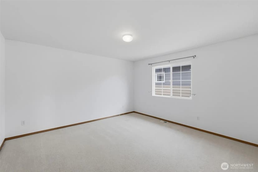 Property photo for 2101 Se 2nd Place, Renton photo 29