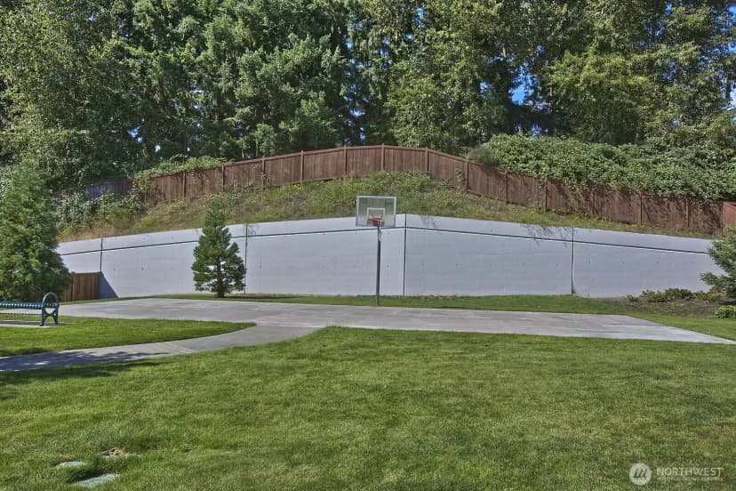 Property photo for 2101 Se 2nd Place, Renton photo 39