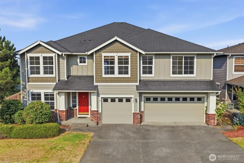 Property photo for 2101 Se 2nd Place, Renton