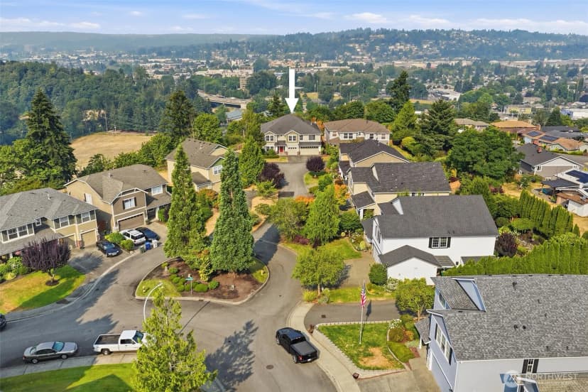 Property photo for 2101 Se 2nd Place, Renton photo 32