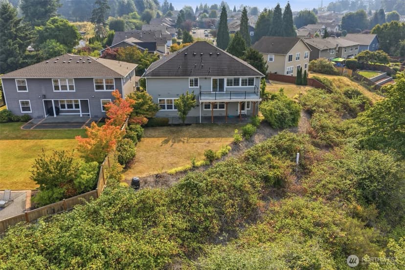 Property photo for 2101 Se 2nd Place, Renton photo 33