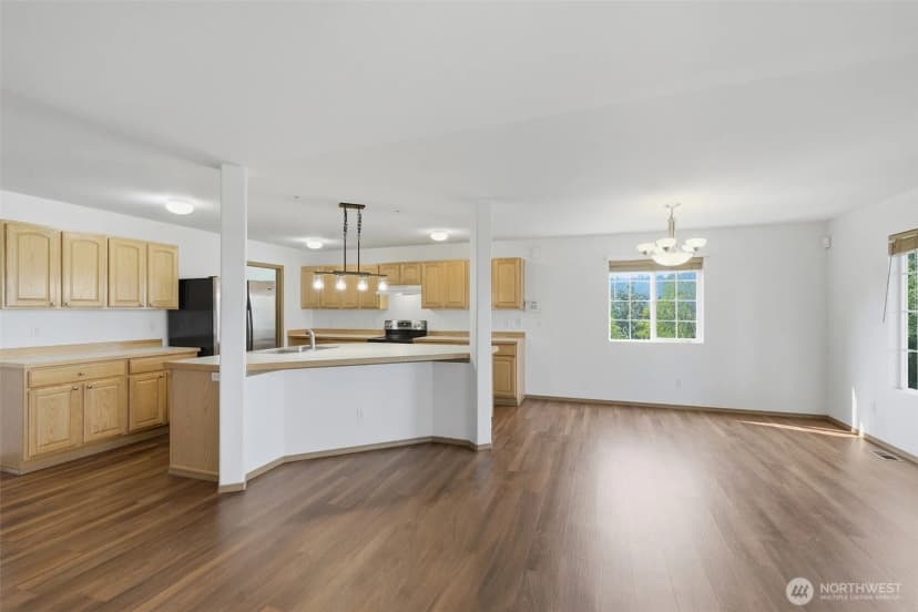 Property photo for 2101 Se 2nd Place, Renton photo 10