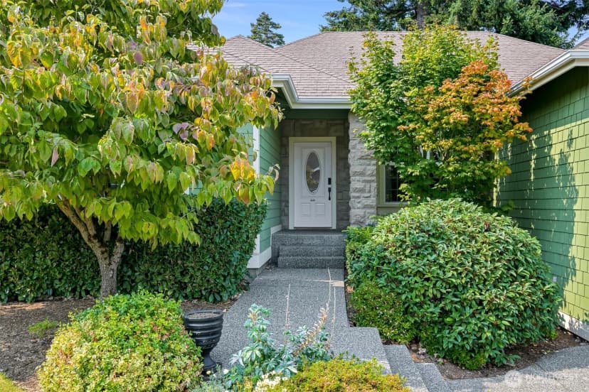 Property photo for 909 Nevada Street, Bellingham photo 2