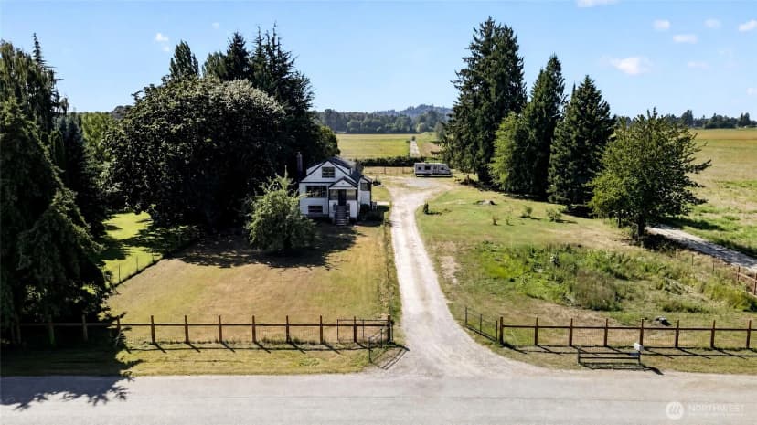 Property photo for 11174 Sterling Road, Sedro Woolley photo 2