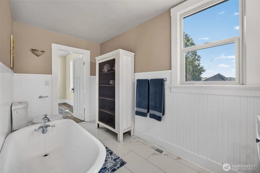 Property photo for 11174 Sterling Road, Sedro Woolley photo 18