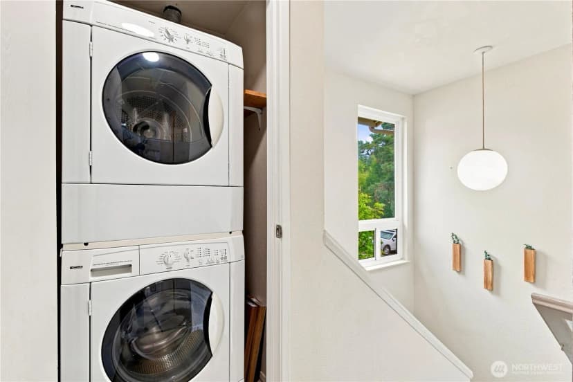 Property photo for 10017 Ne 138th Place #b4, Kirkland photo 12