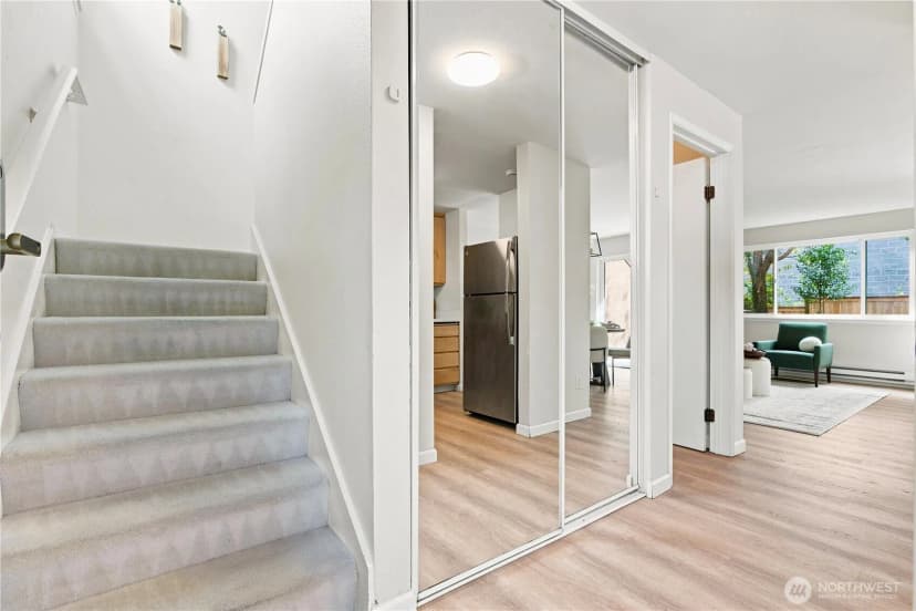 Property photo for 10017 Ne 138th Place #b4, Kirkland photo 10
