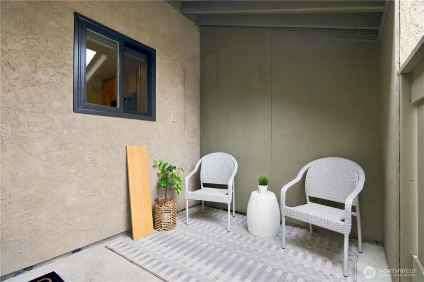 Property photo for 10017 Ne 138th Place #b4, Kirkland photo 19