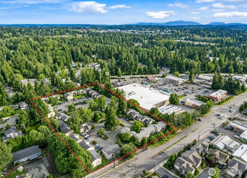 Property photo for 10017 Ne 138th Place #b4, Kirkland photo 23