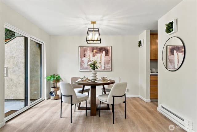 Property photo for 10017 Ne 138th Place #b4, Kirkland photo 4