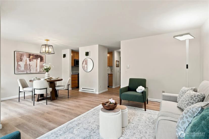 Property photo for 10017 Ne 138th Place #b4, Kirkland photo 6