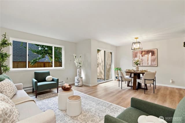 Property photo for 10017 Ne 138th Place #b4, Kirkland photo 5
