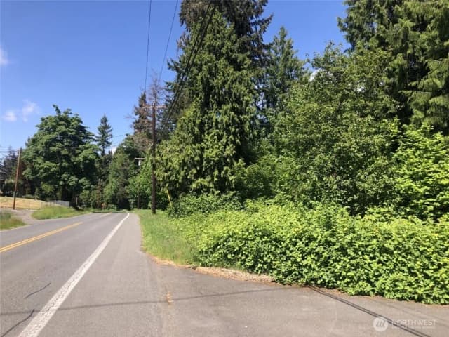 Property photo for 212 Xx Cypress Way, Lynnwood photo 3