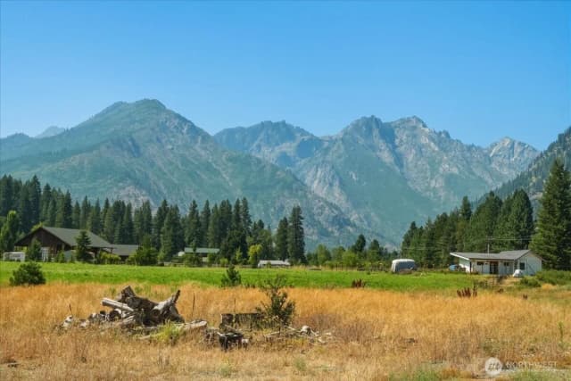Property photo for 8237 E Leavenworth Road, Leavenworth photo 4