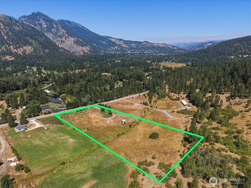Property photo for 8237 E Leavenworth Road, Leavenworth photo 11