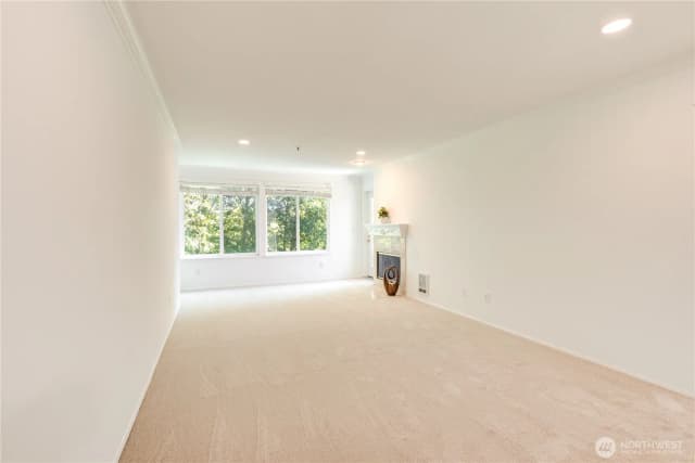 Property photo for 18210 73rd Avenue Ne #304, Kenmore photo 4