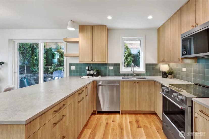 Property photo for 709 N 65th Street, Seattle photo 15