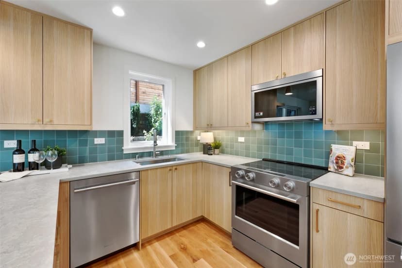 Property photo for 709 N 65th Street, Seattle photo 16