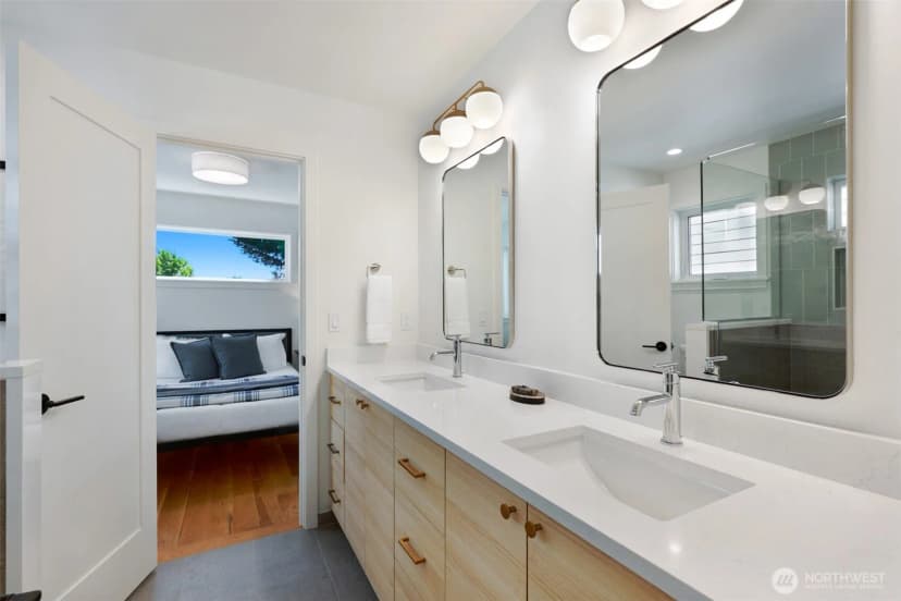 Property photo for 709 N 65th Street, Seattle photo 21