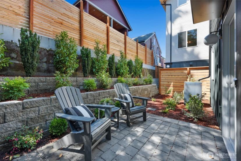 Property photo for 709 N 65th Street, Seattle photo 11