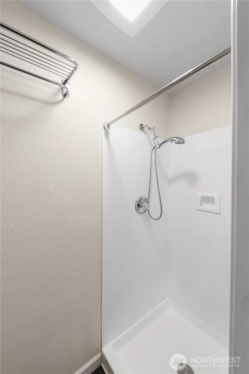 Property photo for 4426 147th Place Ne #a-10, Bellevue photo 24