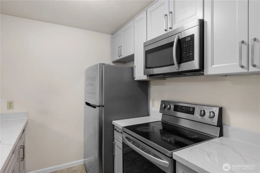 Property photo for 4426 147th Place Ne #a-10, Bellevue photo 8