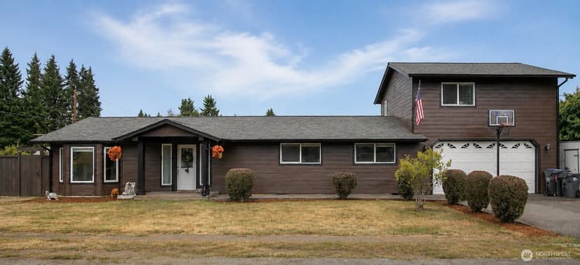 Property photo for 815 E Simpson Avenue, Montesano photo 2