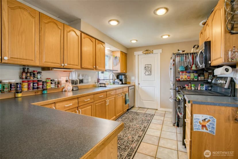 Property photo for 815 E Simpson Avenue, Montesano photo 9