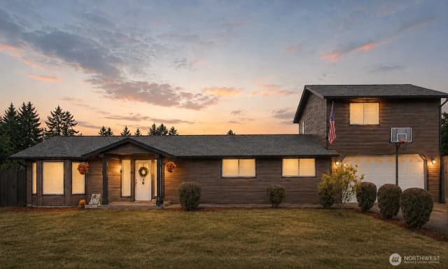 Property photo for 815 E Simpson Avenue, Montesano