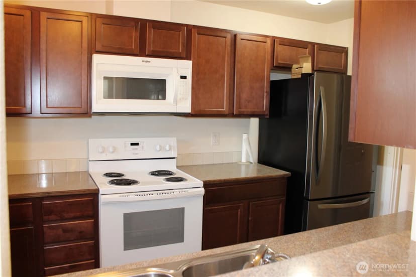 Property photo for 8921 Commercial Street Sw, Lakewood photo 9