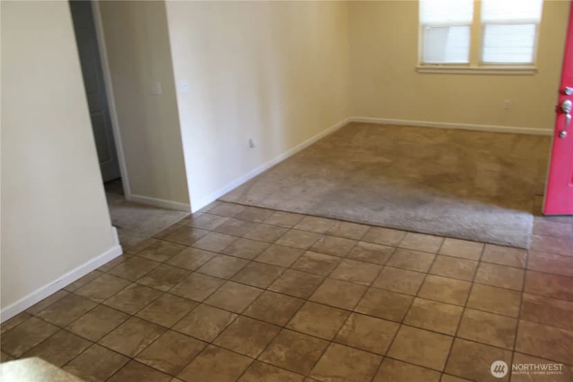 Property photo for 8921 Commercial Street Sw, Lakewood photo 4
