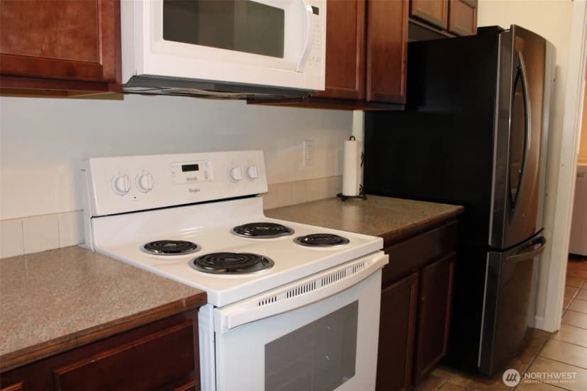 Property photo for 8921 Commercial Street Sw, Lakewood photo 10