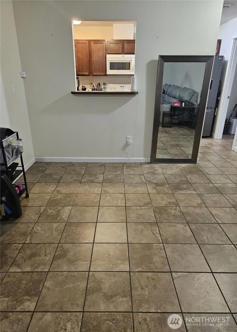 Property photo for 8921 Commercial Street Sw, Lakewood photo 6