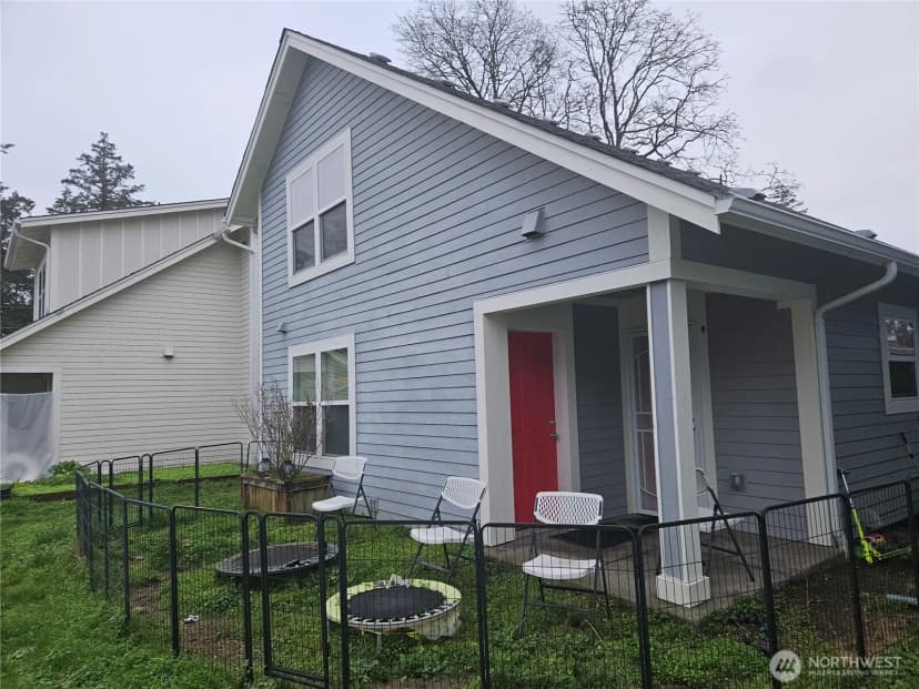 Property photo for 8921 Commercial Street Sw, Lakewood photo 32