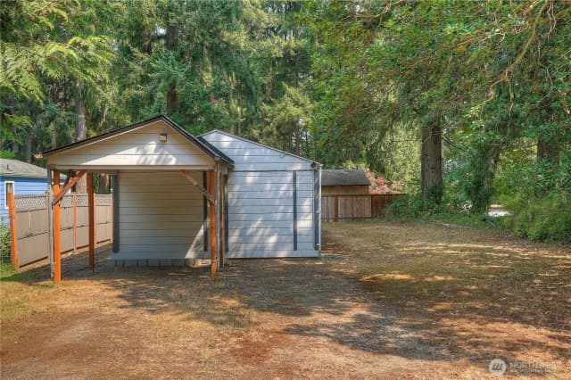 Property photo for 1602 Groves Avenue Nw, Olympia photo 4