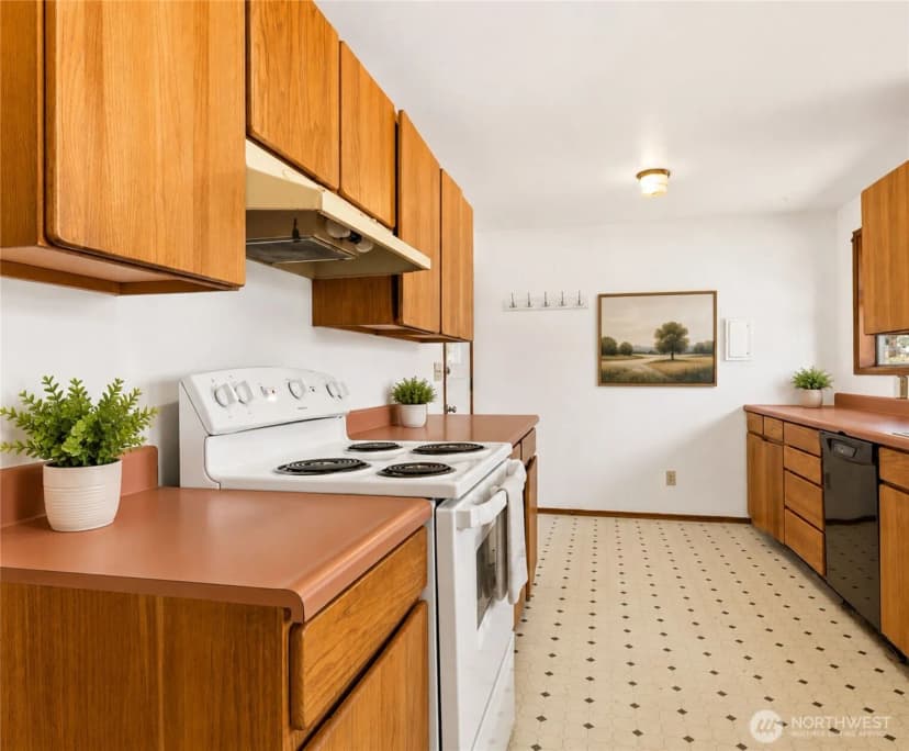 Property photo for 11549 N Park Avenue N, Seattle photo 8