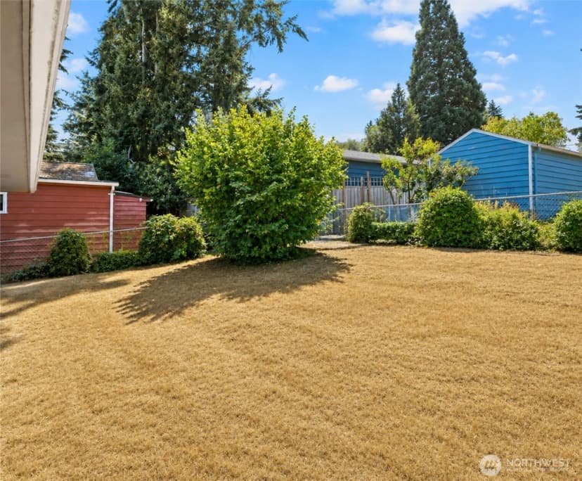 Property photo for 11549 N Park Avenue N, Seattle photo 21