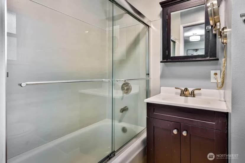 Property photo for 4601 238th Place Sw, Mountlake Terrace photo 11
