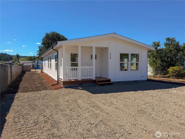 Property photo for 713 B Street, Vader