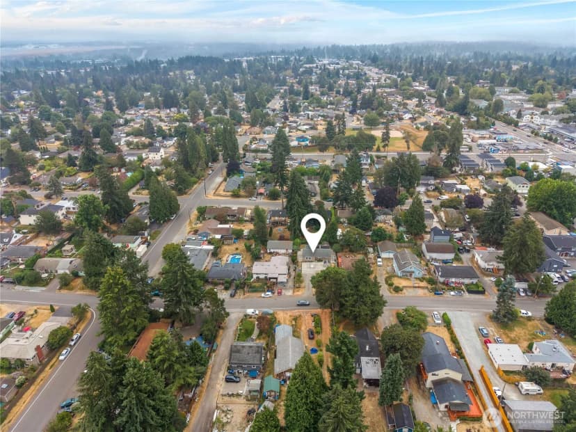 Property photo for 819 Sw 134th Street Sw, Burien photo 36