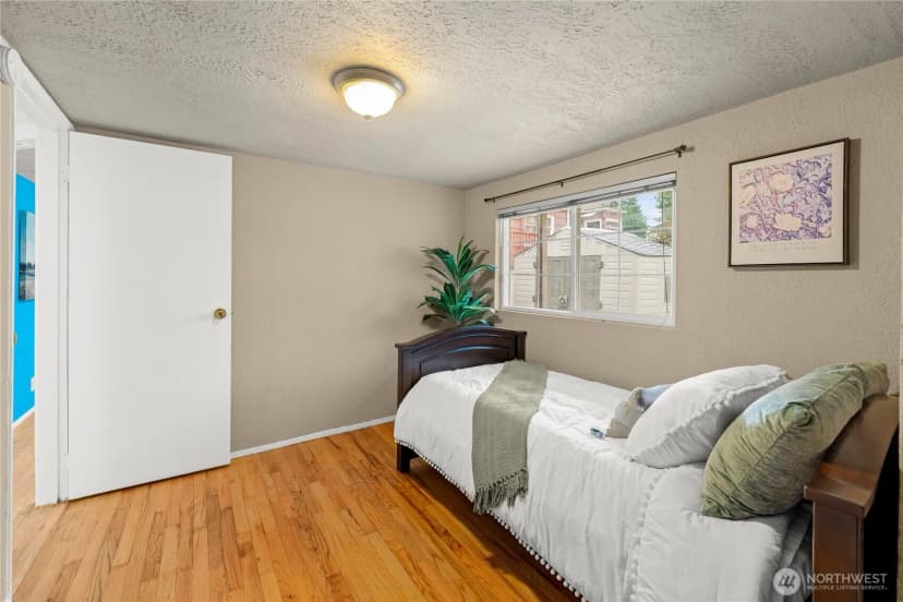 Property photo for 819 Sw 134th Street Sw, Burien photo 9