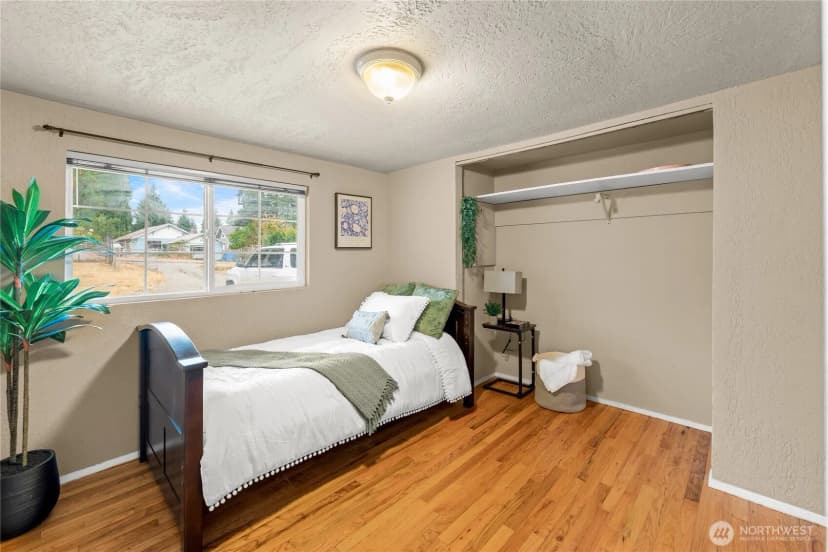 Property photo for 819 Sw 134th Street Sw, Burien photo 7