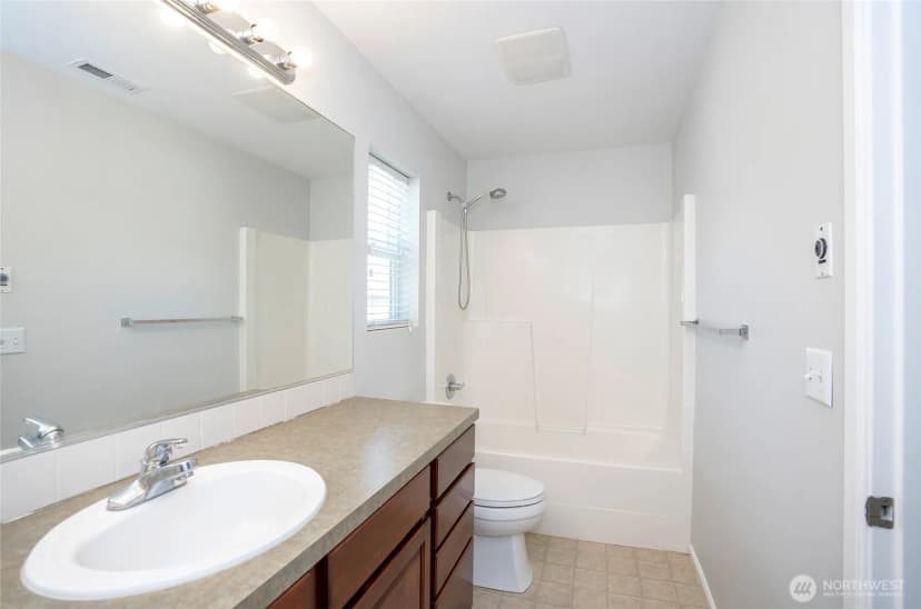 Property photo for 4020 Tribute Avenue E, Fife photo 27
