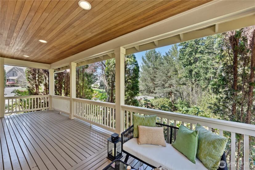 Property photo for 818 Windsor Drive Se, Sammamish photo 34