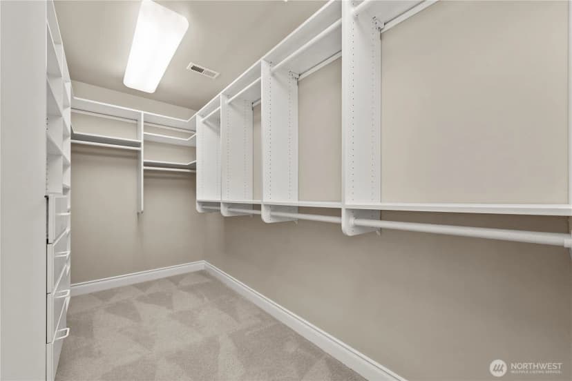 Property photo for 818 Windsor Drive Se, Sammamish photo 24