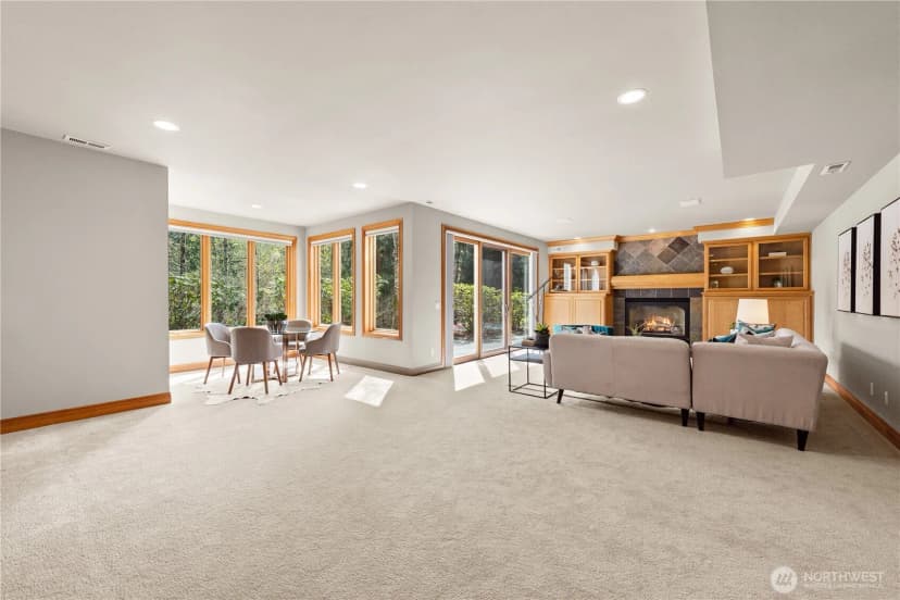 Property photo for 818 Windsor Drive Se, Sammamish photo 31
