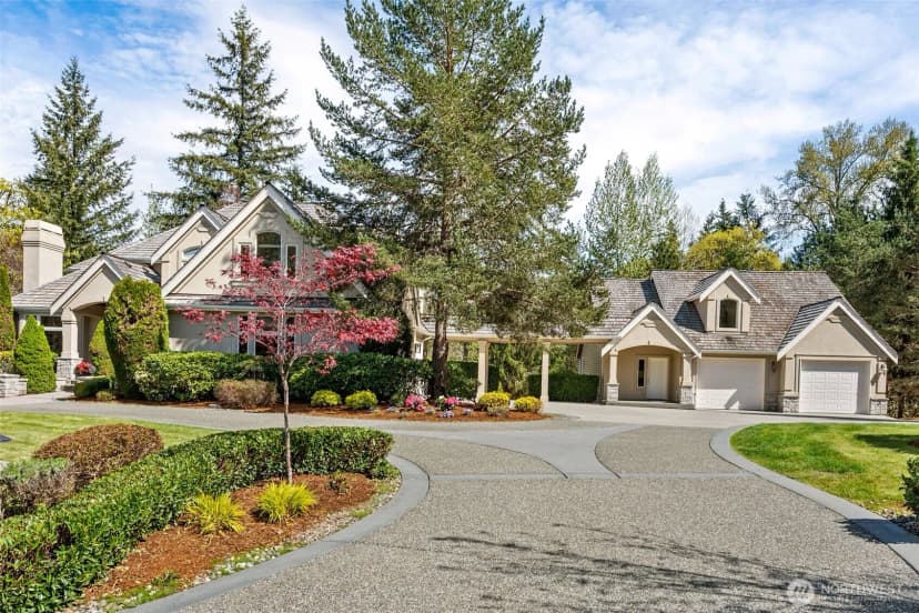 Property photo for 818 Windsor Drive Se, Sammamish photo 6