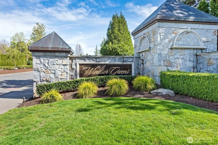 Property photo for 818 Windsor Drive Se, Sammamish photo 39