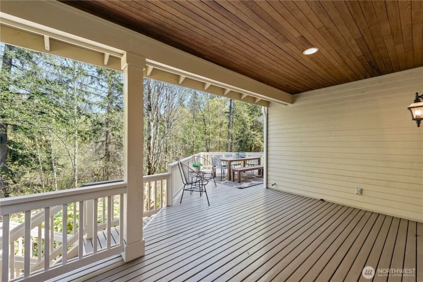 Property photo for 818 Windsor Drive Se, Sammamish photo 35